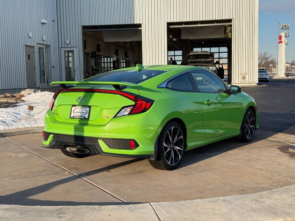 Honda Civic Coupe Vehicle Full-screen Gallery Image 03