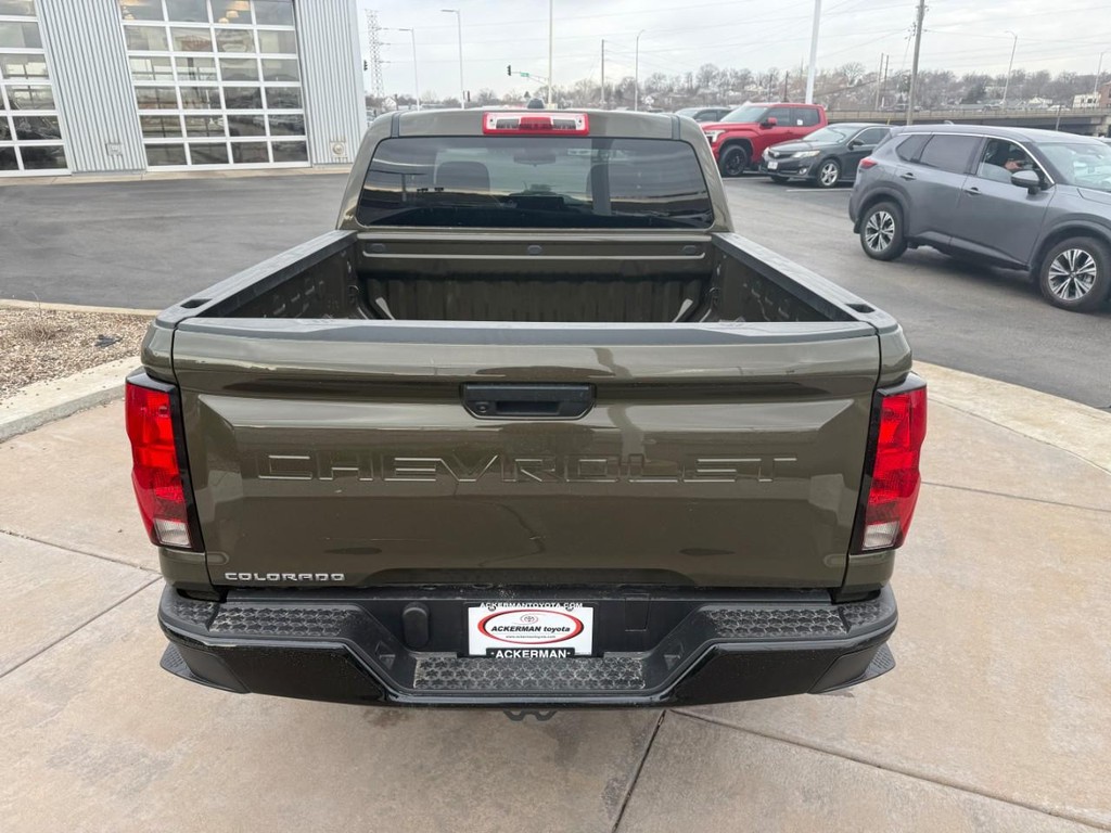 Chevrolet Colorado Vehicle Full-screen Gallery Image 06