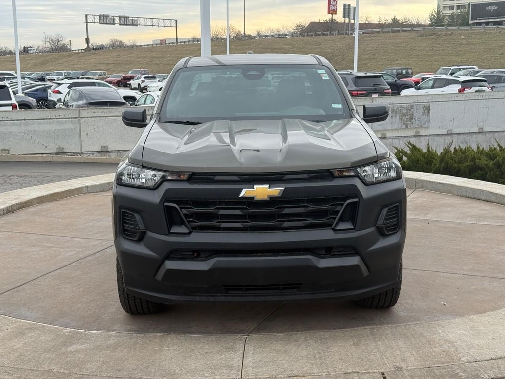 Chevrolet Colorado Vehicle Full-screen Gallery Image 08
