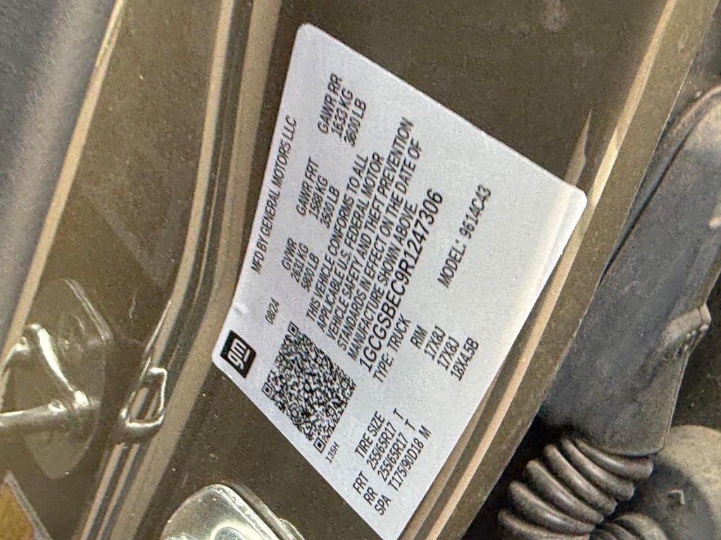 Chevrolet Colorado Vehicle Full-screen Gallery Image 23