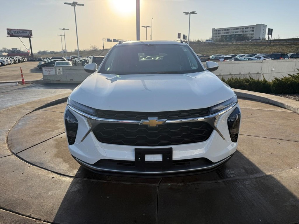 Chevrolet Trax Vehicle Full-screen Gallery Image 09