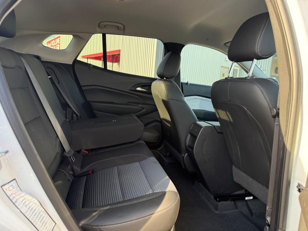 Chevrolet Trax Vehicle Full-screen Gallery Image 10