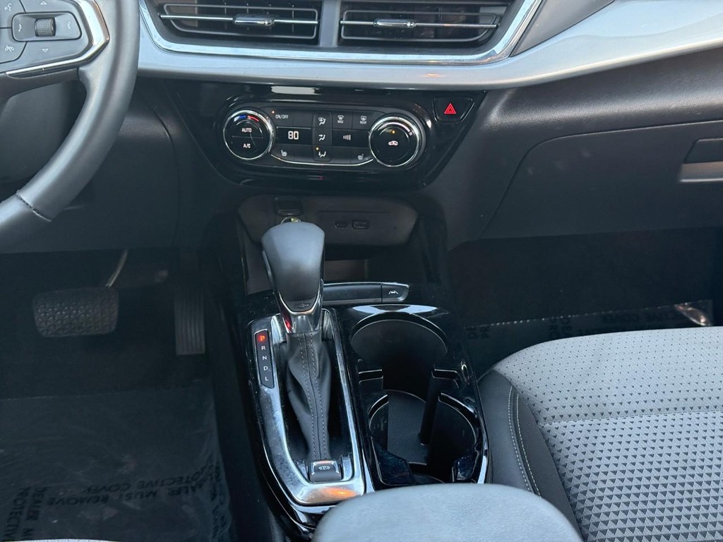 Chevrolet Trax Vehicle Full-screen Gallery Image 14