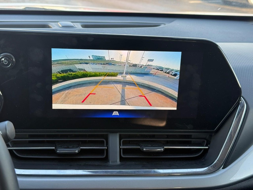 Chevrolet Trax Vehicle Full-screen Gallery Image 22