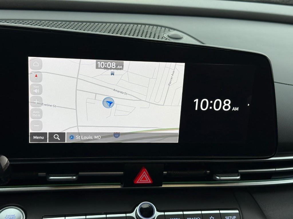 Hyundai Elantra Vehicle Full-screen Gallery Image 23