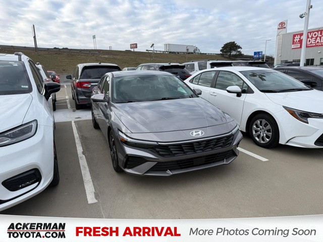 St. Louis MO 2024 Hyundai Elantra more details - hyundai elantra