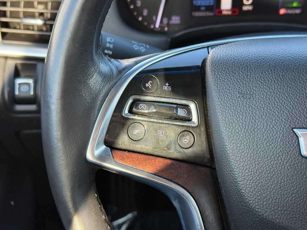 Cadillac XTS Vehicle Full-screen Gallery Image 20