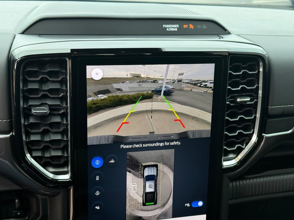 Ford Ranger Vehicle Full-screen Gallery Image 19