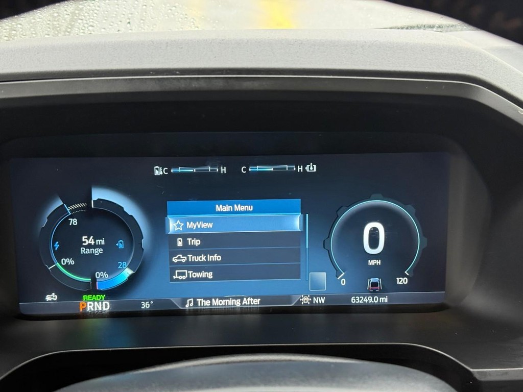 Ford F-150 Lightning Vehicle Full-screen Gallery Image 21