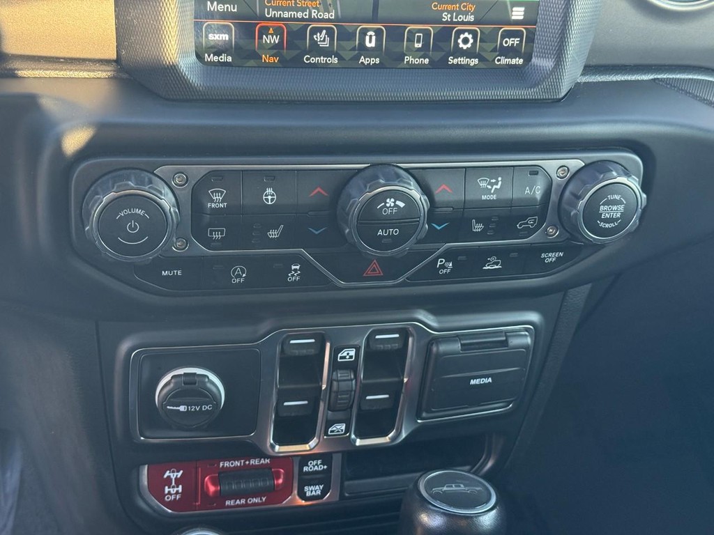 Jeep Gladiator Vehicle Full-screen Gallery Image 18