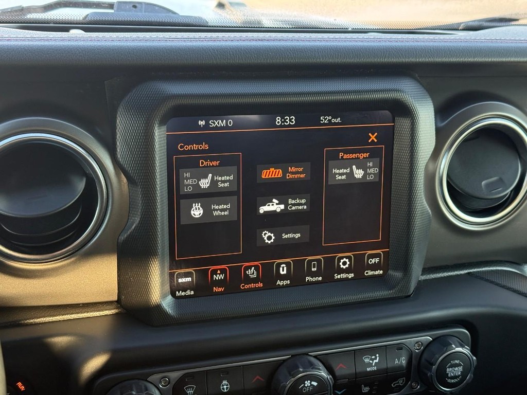 Jeep Gladiator Vehicle Full-screen Gallery Image 21