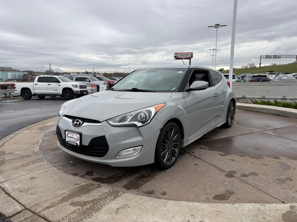 Hyundai Veloster Vehicle Full-screen Gallery Image 07