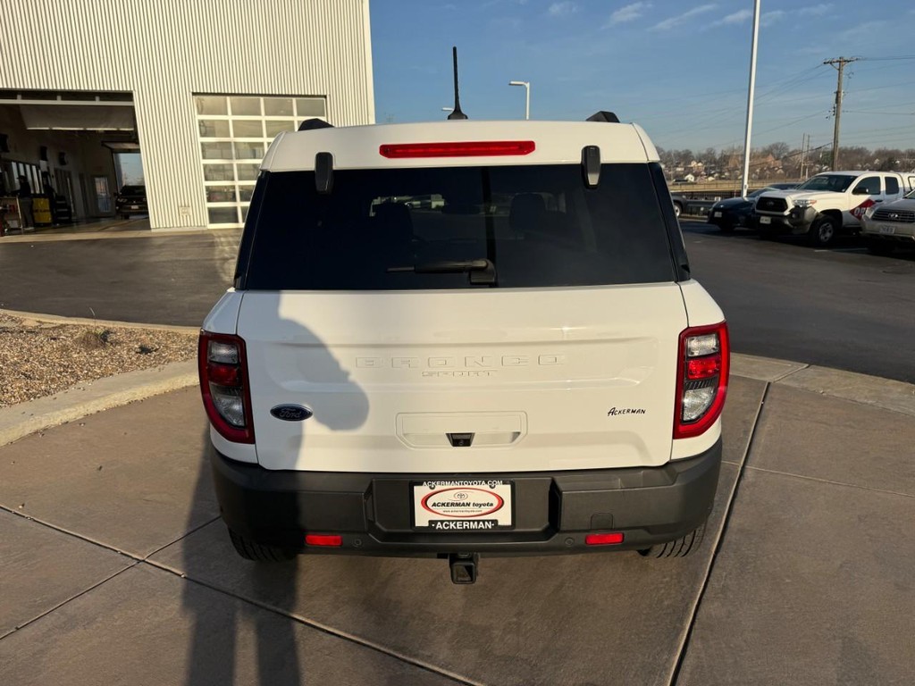 Ford Bronco Sport Vehicle Full-screen Gallery Image 07