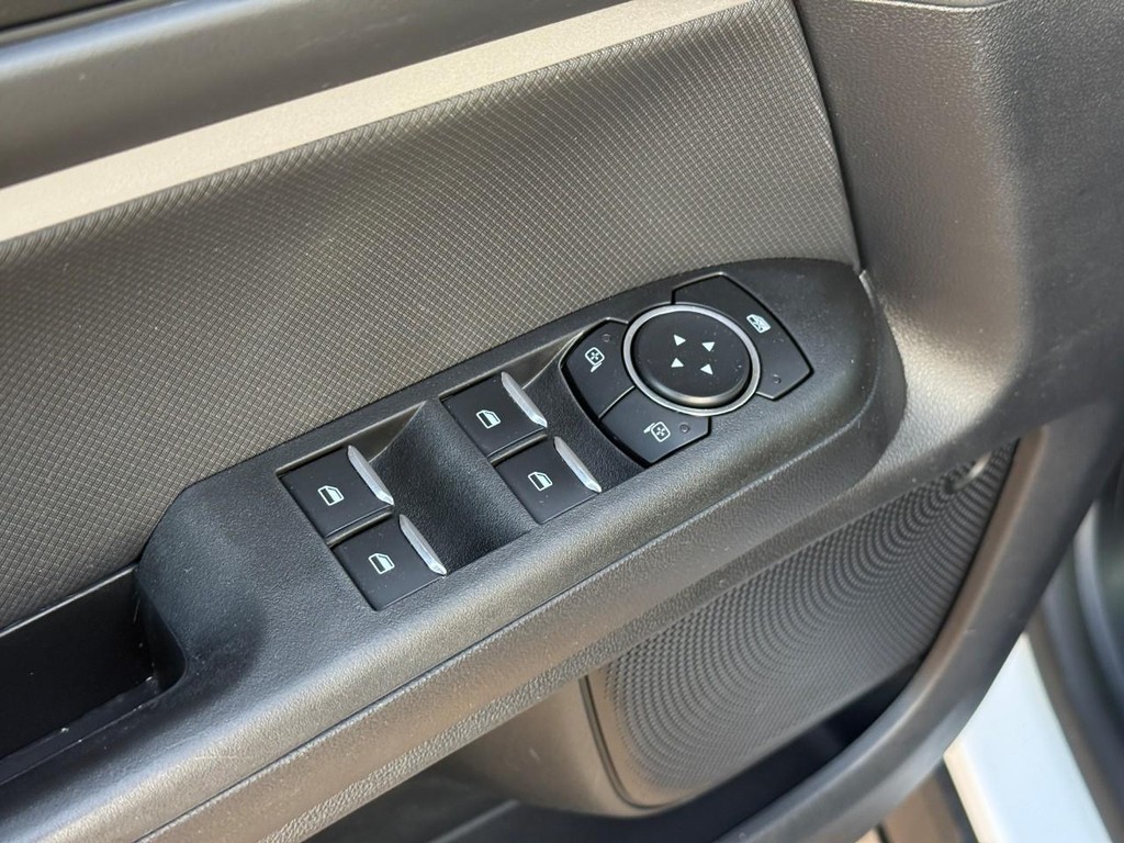 Ford Bronco Sport Vehicle Full-screen Gallery Image 17