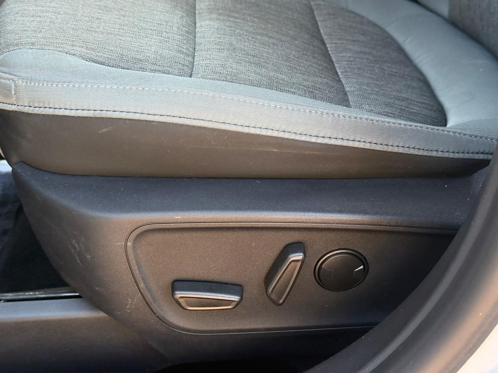 Ford Bronco Sport Vehicle Full-screen Gallery Image 19