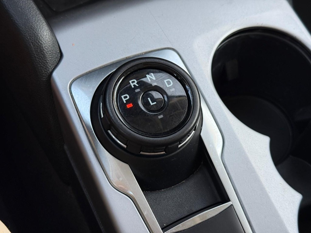 Ford Bronco Sport Vehicle Full-screen Gallery Image 23