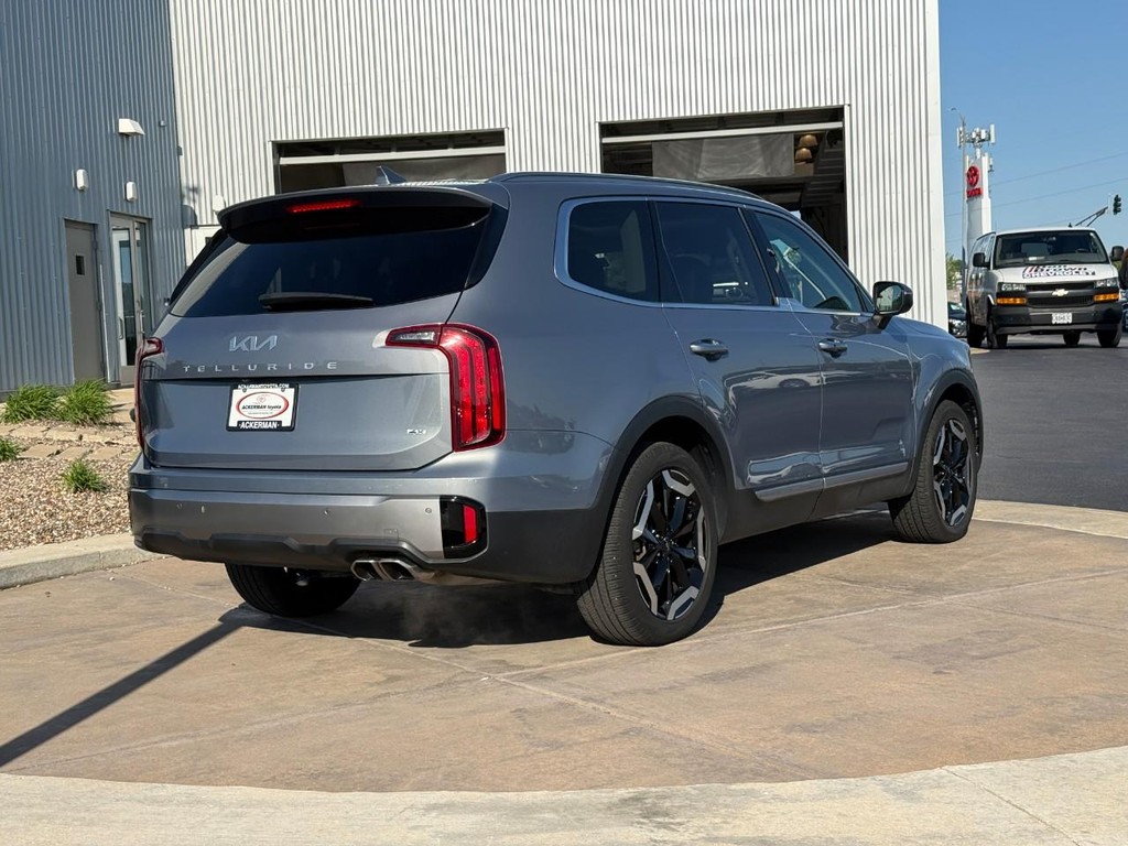 Kia Telluride Vehicle Full-screen Gallery Image 03