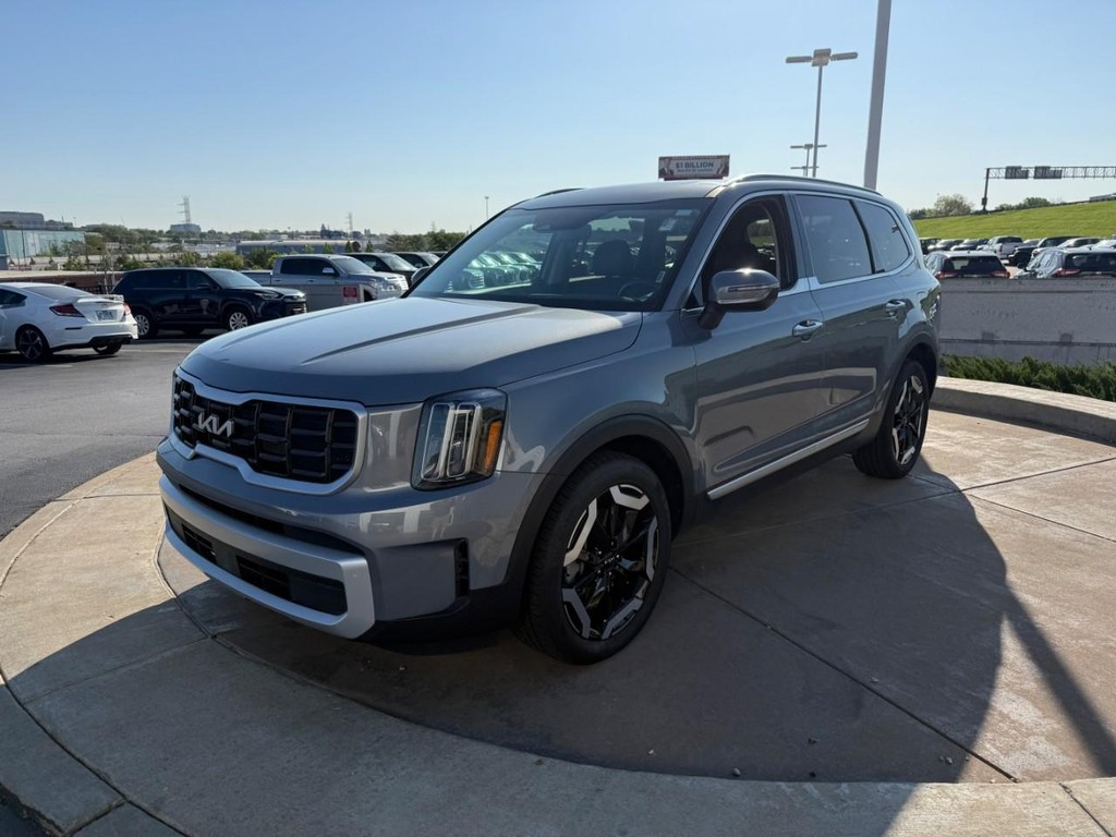 Kia Telluride Vehicle Full-screen Gallery Image 08