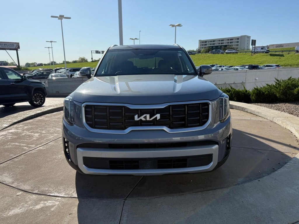 Kia Telluride Vehicle Full-screen Gallery Image 09