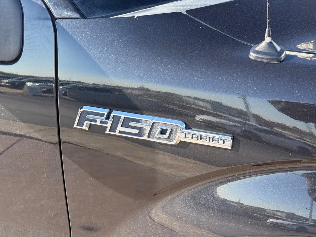 Ford F-150 Vehicle Full-screen Gallery Image 09