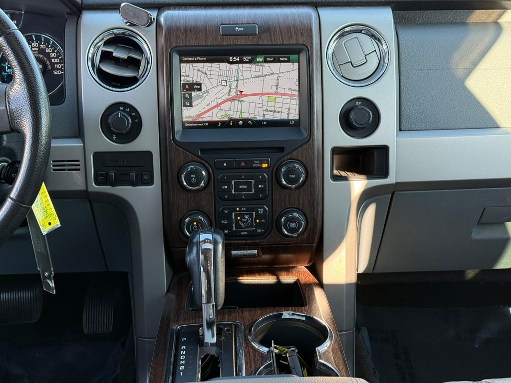 Ford F-150 Vehicle Full-screen Gallery Image 14