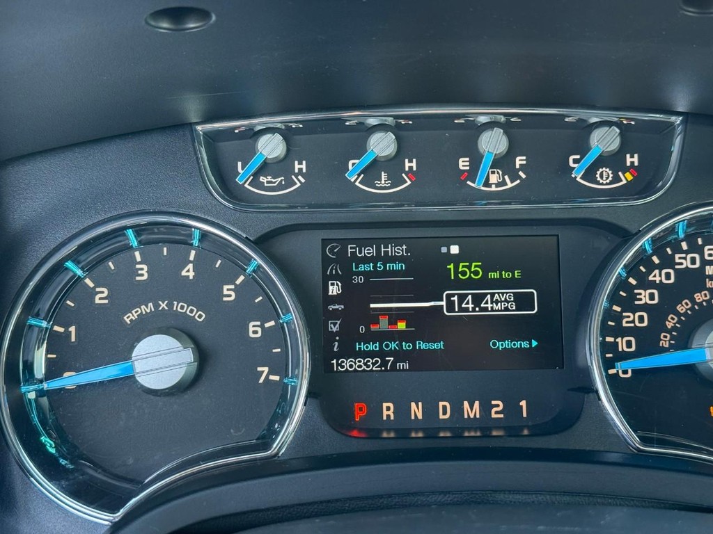 Ford F-150 Vehicle Full-screen Gallery Image 19