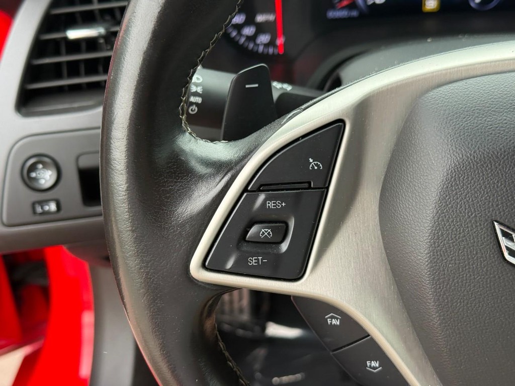 Chevrolet Corvette Vehicle Full-screen Gallery Image 14