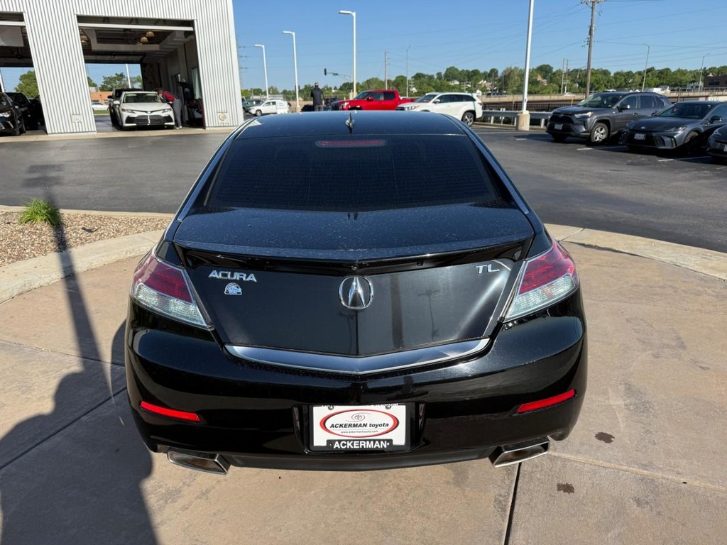 Acura TL Vehicle Full-screen Gallery Image 05