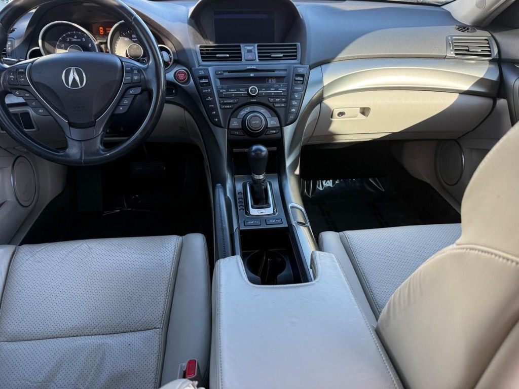 Acura TL Vehicle Full-screen Gallery Image 12