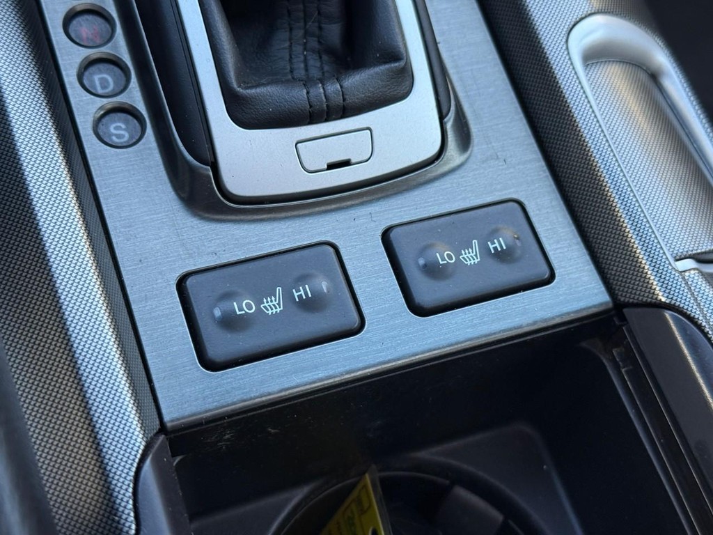 Acura TL Vehicle Full-screen Gallery Image 24