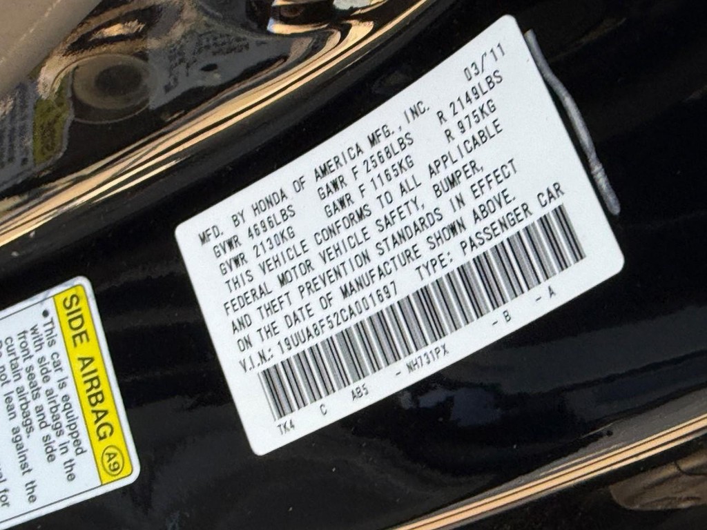 Acura TL Vehicle Full-screen Gallery Image 26