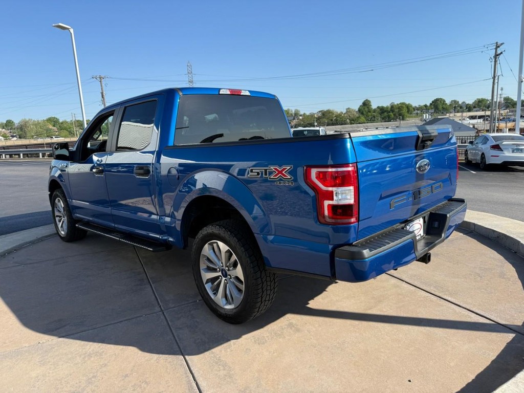 Ford F-150 Vehicle Full-screen Gallery Image 05