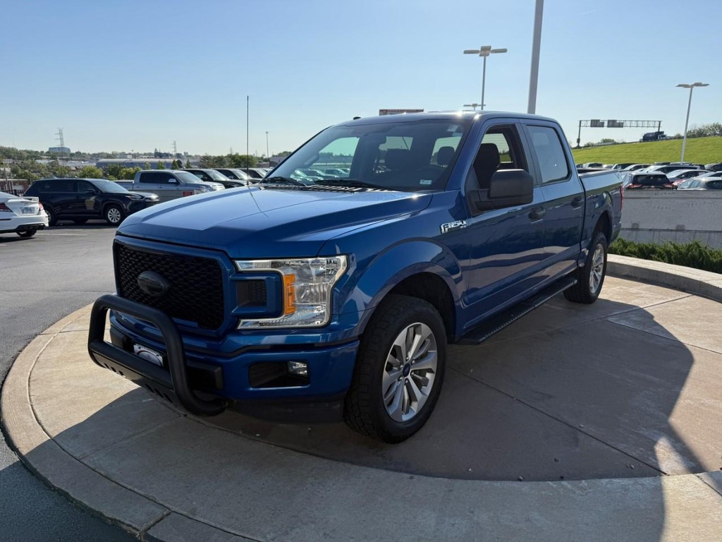 Ford F-150 Vehicle Full-screen Gallery Image 07
