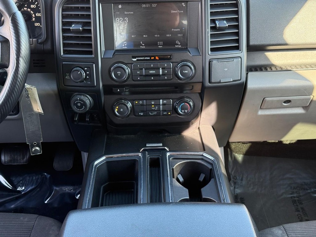 Ford F-150 Vehicle Full-screen Gallery Image 13