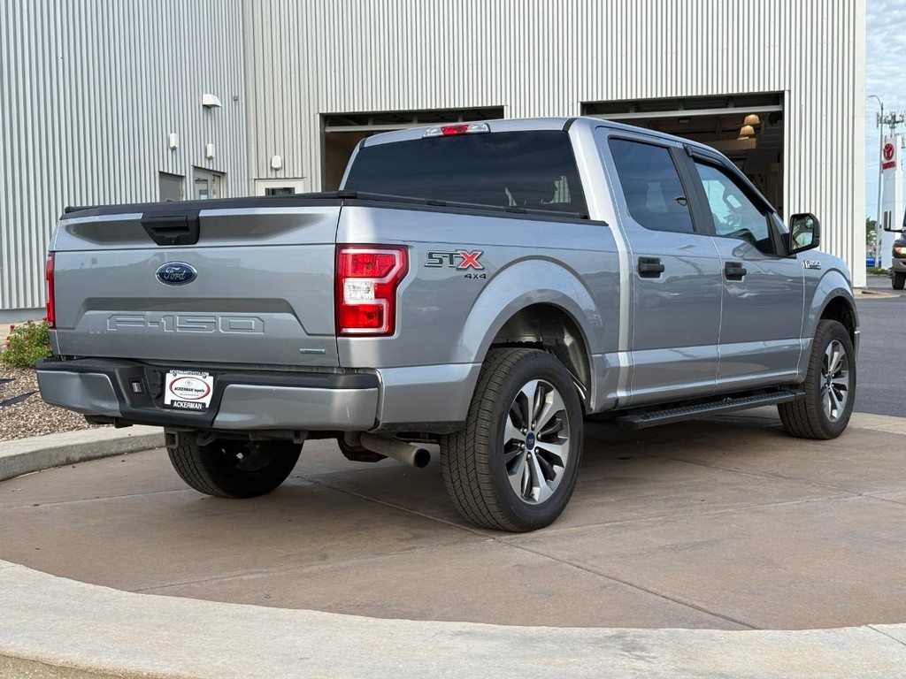 Ford F-150 Vehicle Full-screen Gallery Image 03