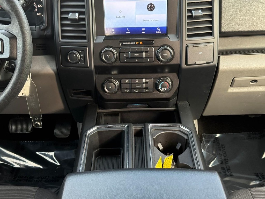 Ford F-150 Vehicle Full-screen Gallery Image 09