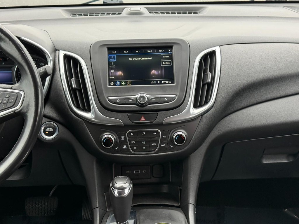 Chevrolet Equinox Vehicle Full-screen Gallery Image 12