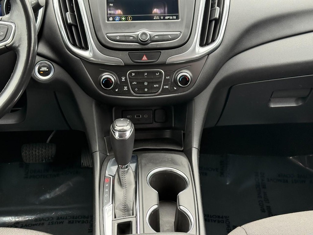 Chevrolet Equinox Vehicle Full-screen Gallery Image 13