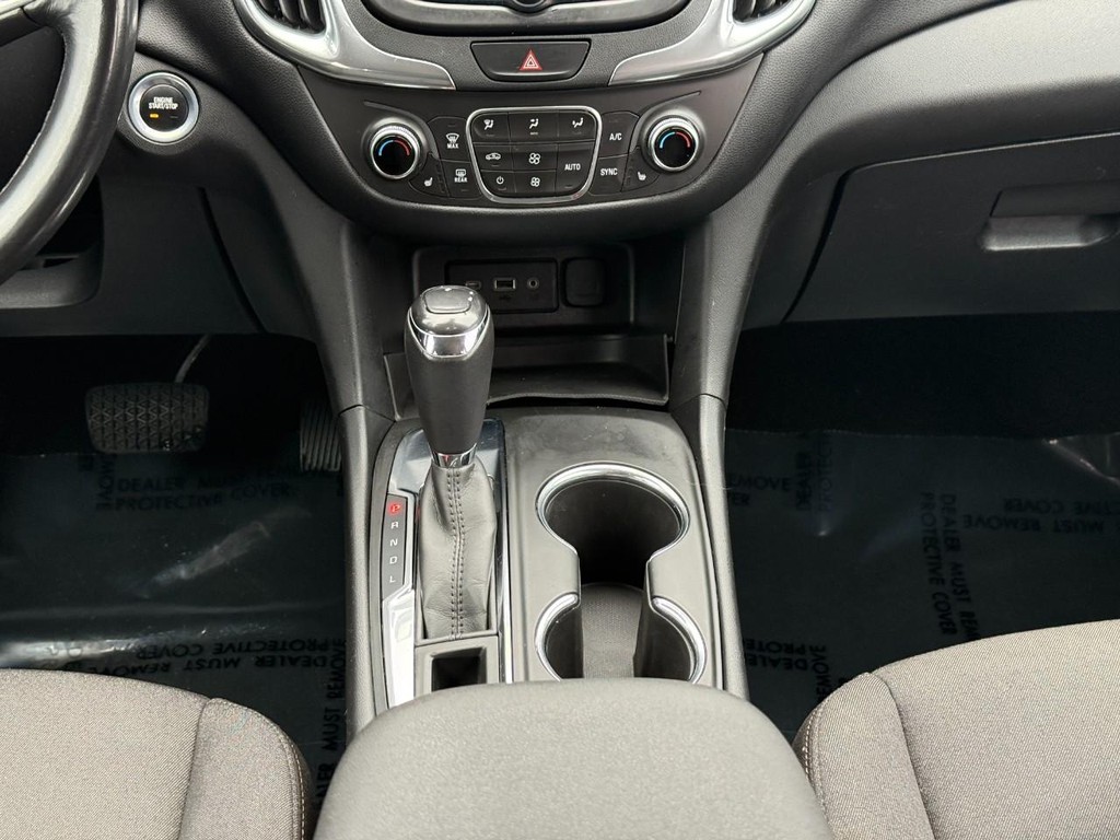 Chevrolet Equinox Vehicle Full-screen Gallery Image 14