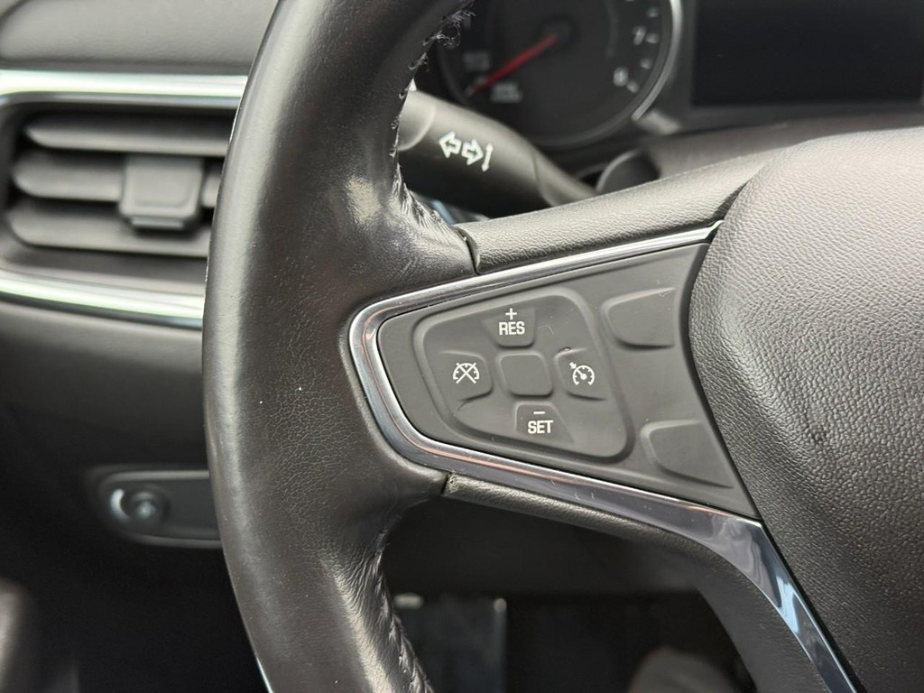 Chevrolet Equinox Vehicle Full-screen Gallery Image 18