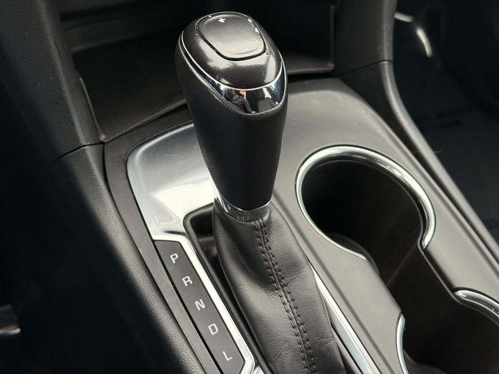 Chevrolet Equinox Vehicle Full-screen Gallery Image 20