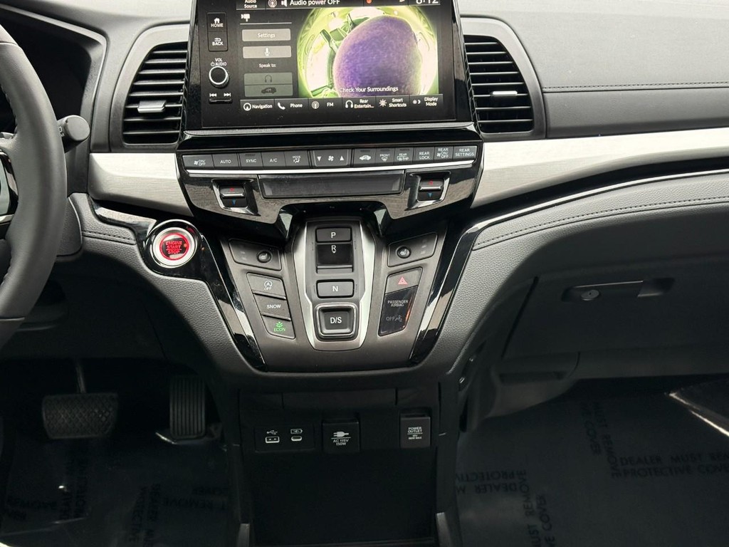 Honda Odyssey Vehicle Full-screen Gallery Image 14