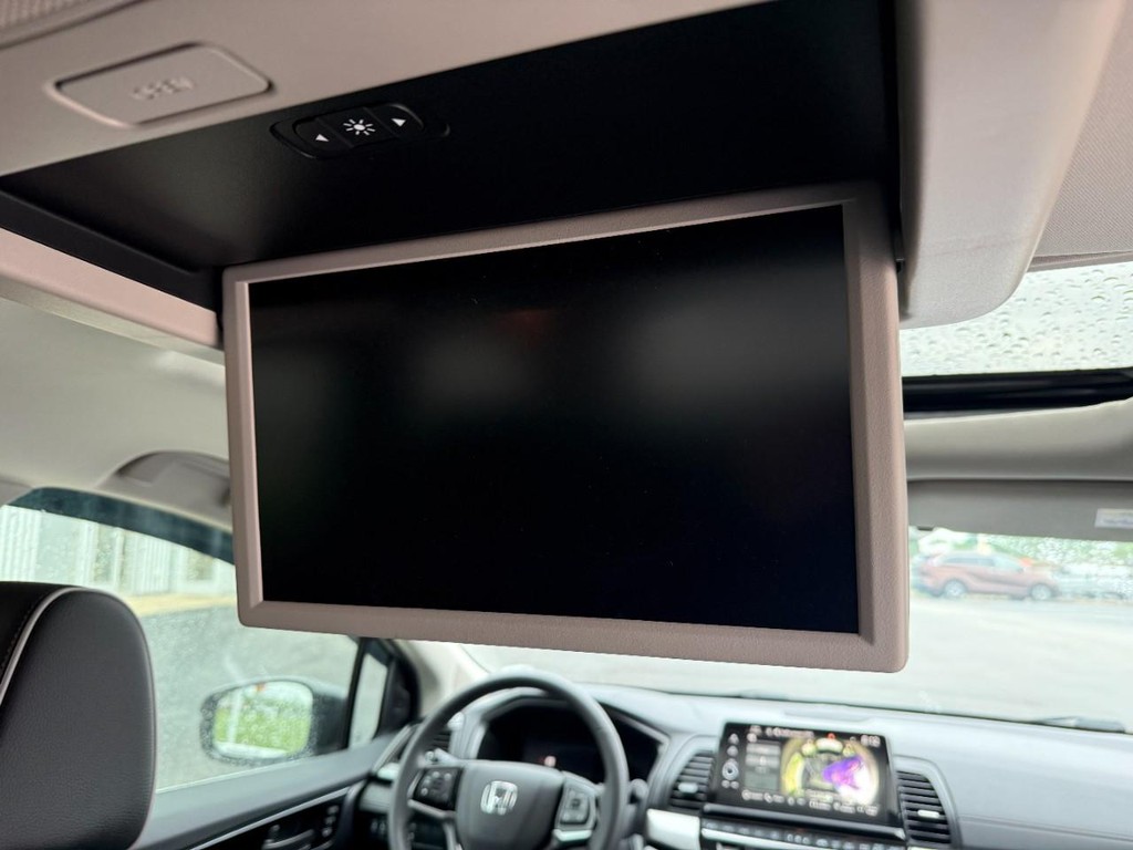 Honda Odyssey Vehicle Full-screen Gallery Image 15