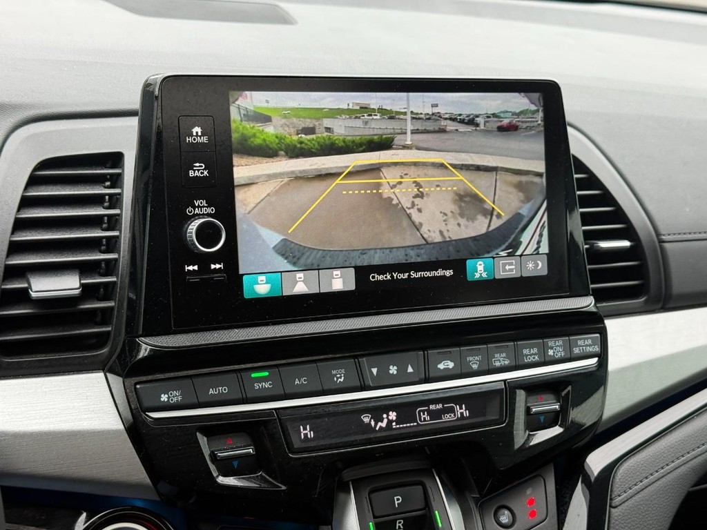 Honda Odyssey Vehicle Full-screen Gallery Image 22