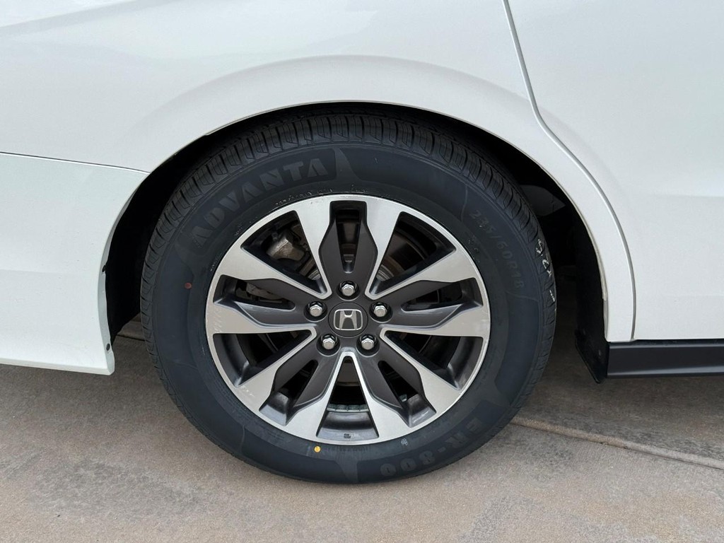 Honda Odyssey Vehicle Full-screen Gallery Image 04