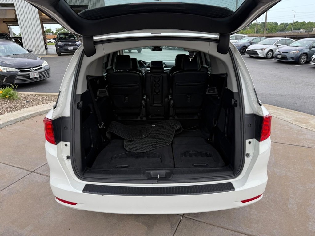 Honda Odyssey Vehicle Full-screen Gallery Image 05