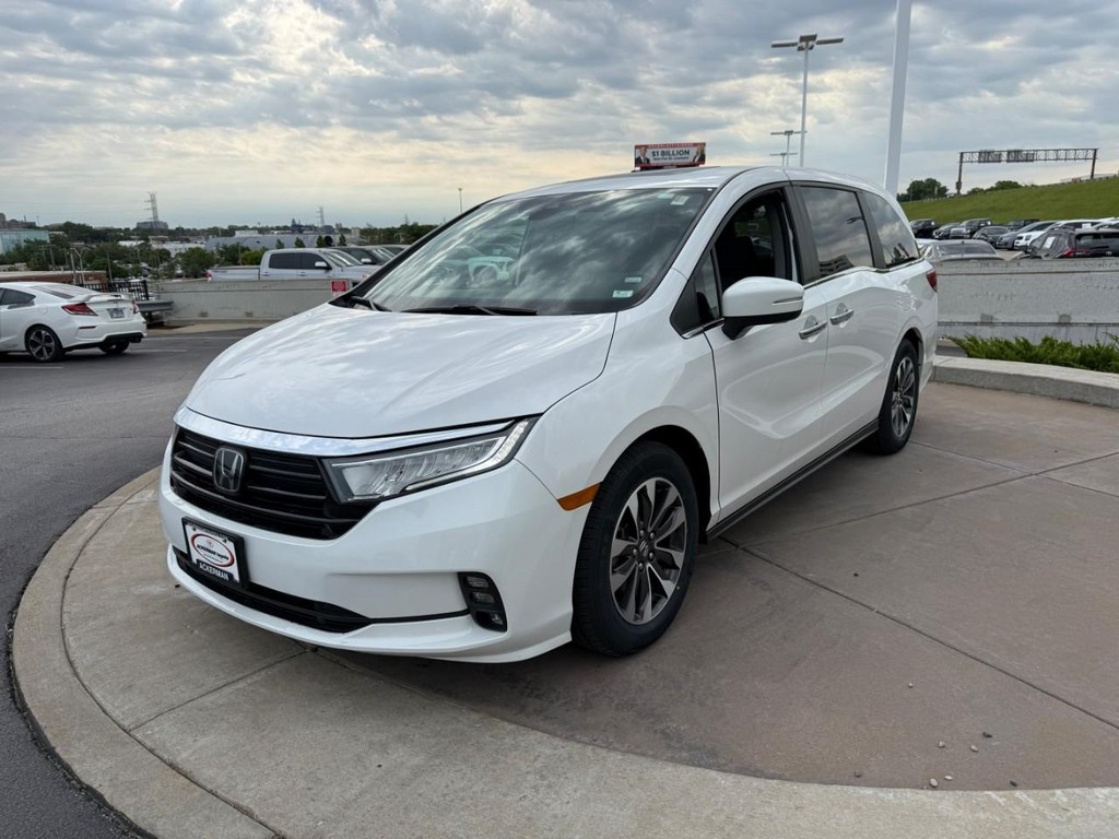 Honda Odyssey Vehicle Full-screen Gallery Image 08