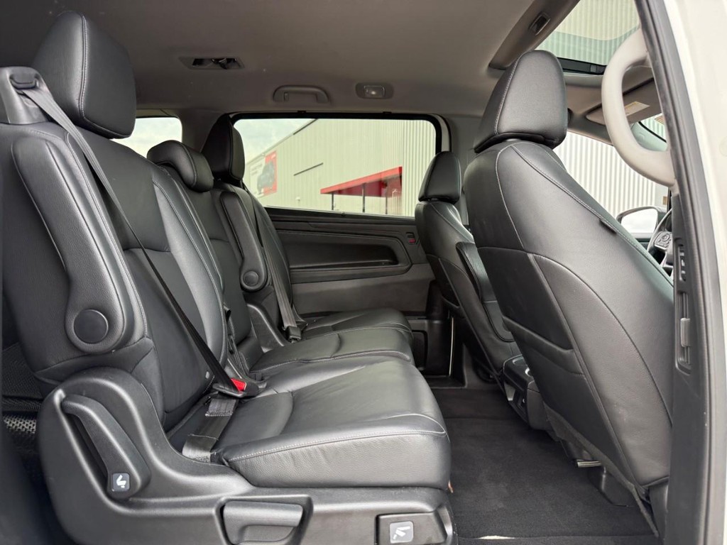 Honda Odyssey Vehicle Full-screen Gallery Image 10