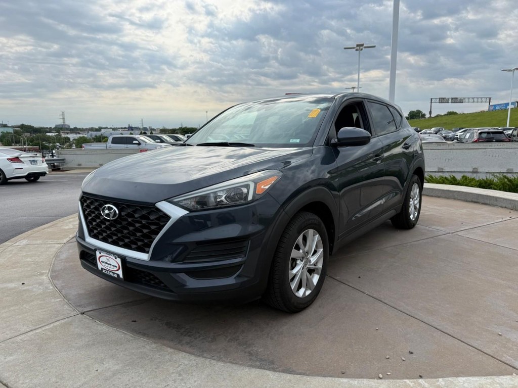 Hyundai Tucson Vehicle Full-screen Gallery Image 08