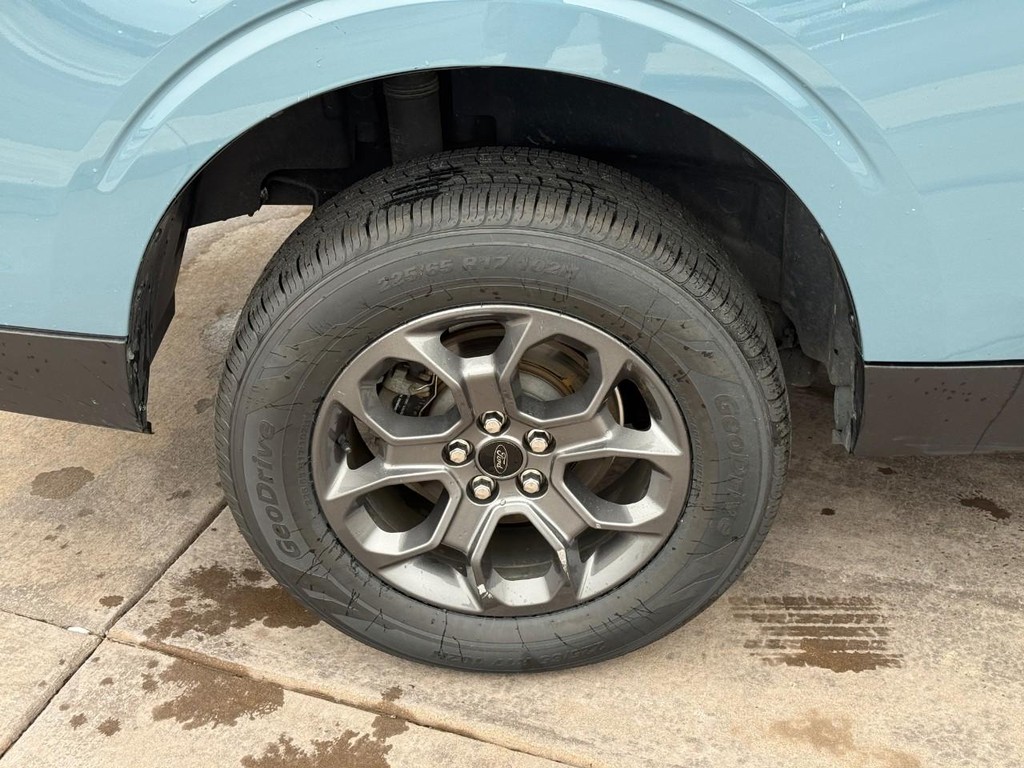 Ford Maverick Vehicle Full-screen Gallery Image 04